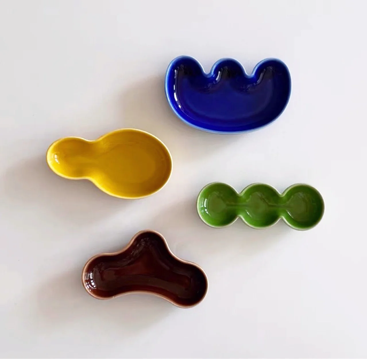 4 Colors Ceramic Dipping Flower Dish