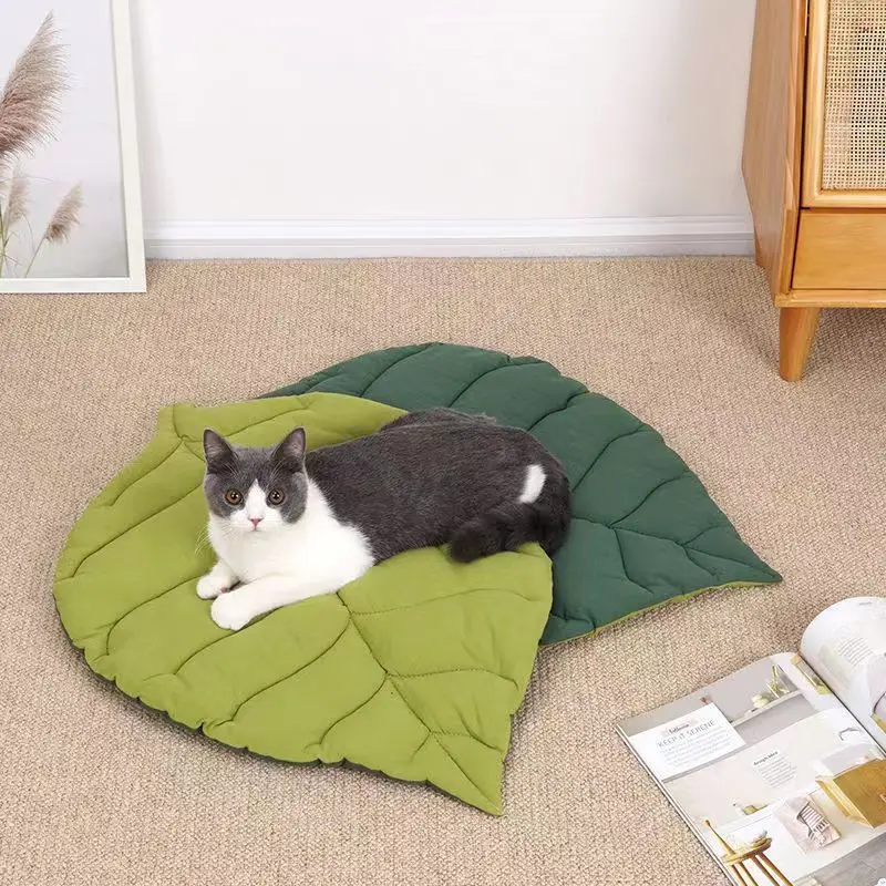 Cat Leaf Bed Mat Puppy - Image 2