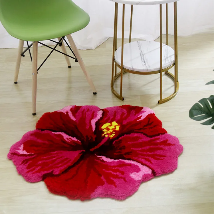 Red Hibiscus Flower Rug - Image 3