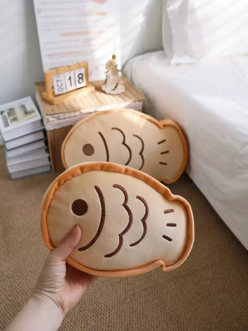Taiyaki Plush Pillow Japanese Fish-Shaped - Image 6