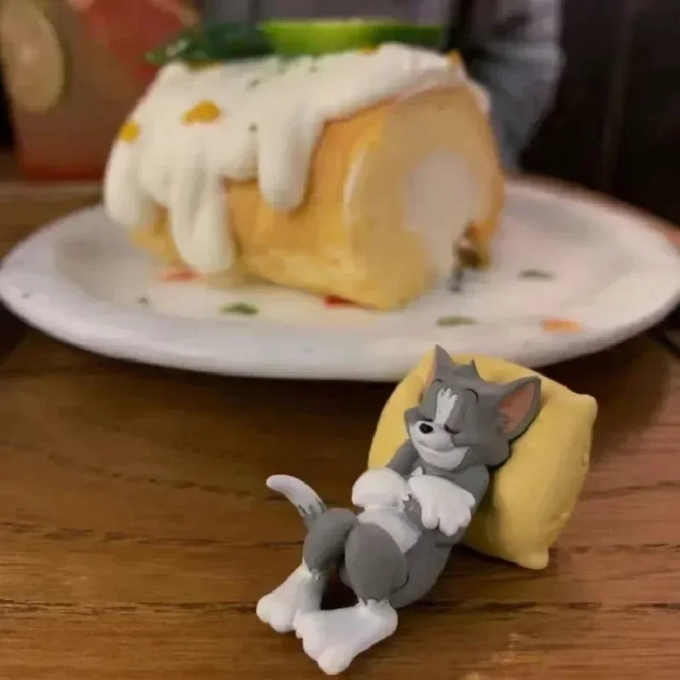 Cat & Mouse Decorations - Image 13